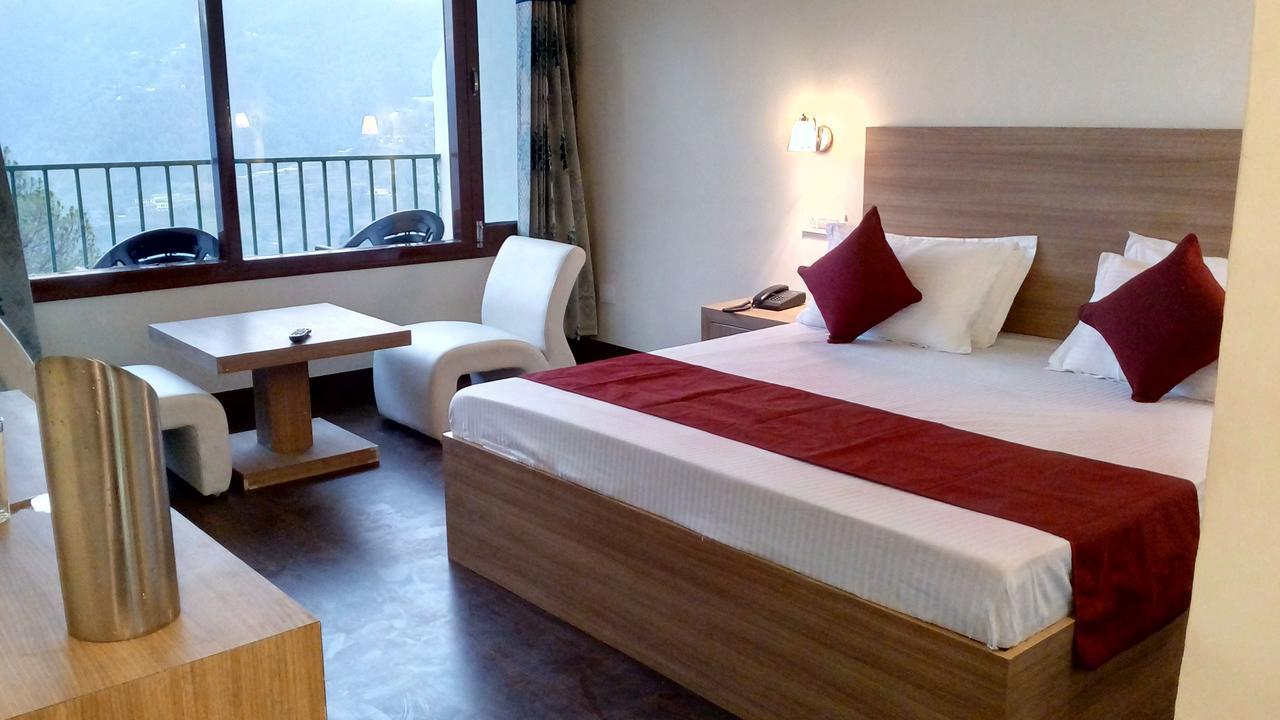 Hotel Emerald Valley Чайл Екстериор снимка