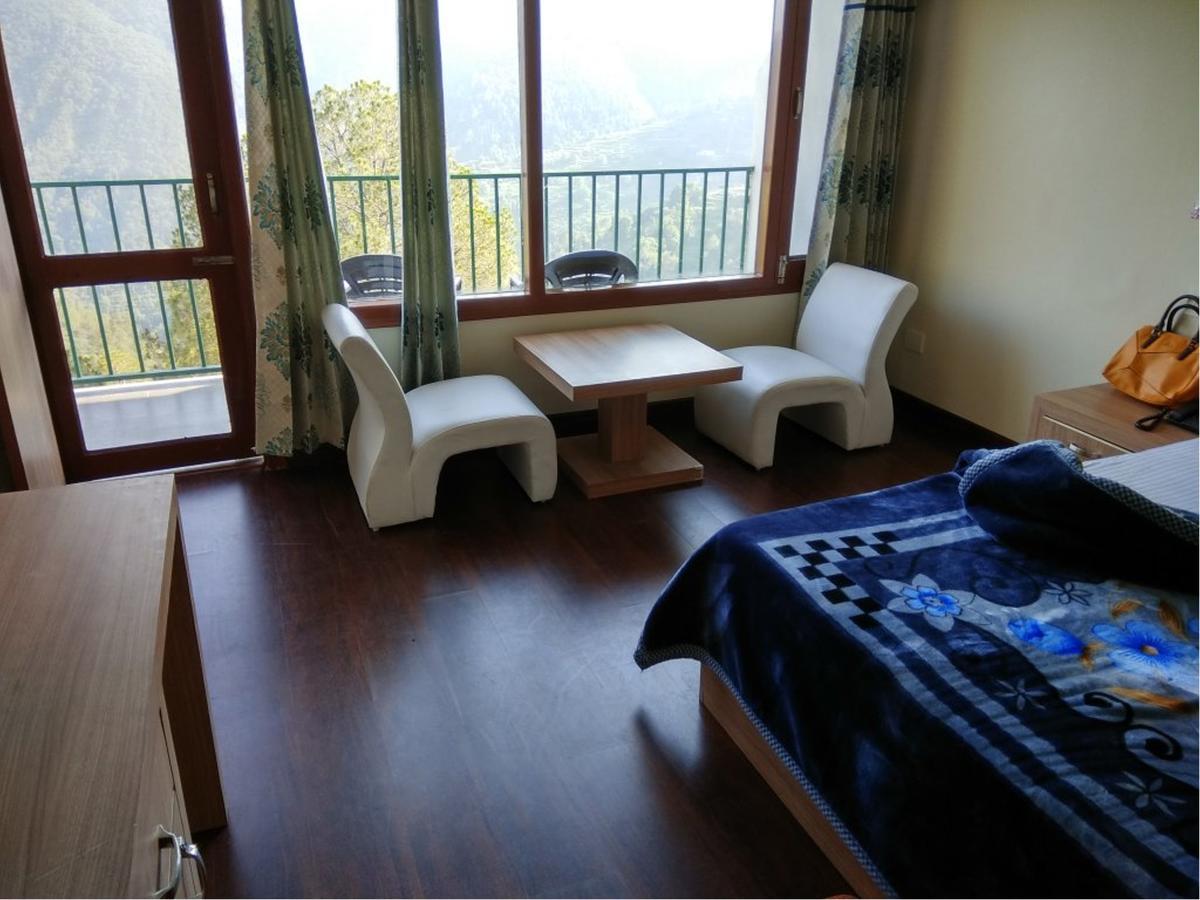 Hotel Emerald Valley Чайл Екстериор снимка